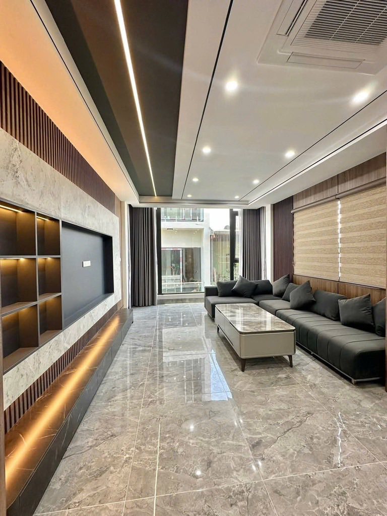 BÁN NHÀ NGỌC THỤY